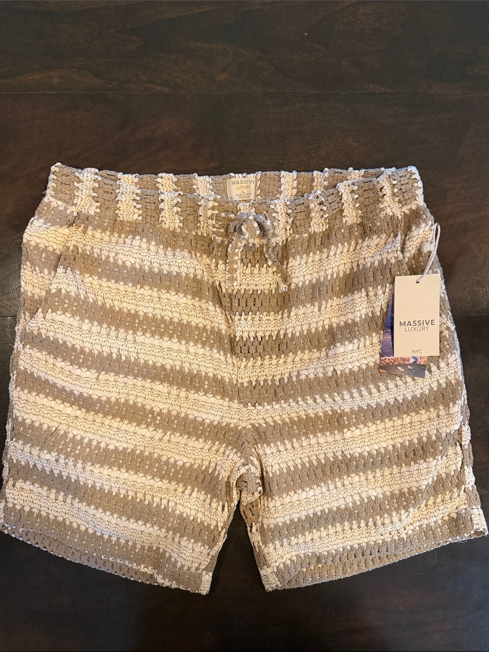 Massive Luxury Men's Striped Bermuda Shorts - Cream & Tan